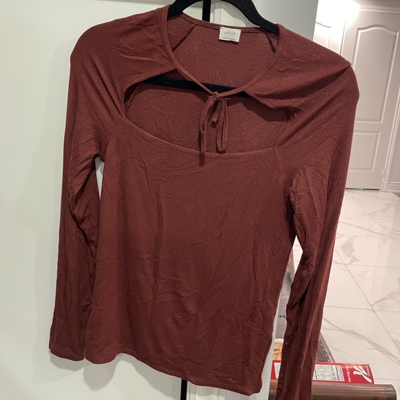 Wilfred. Size large. Rust long sleeve top - Picture 2 of 2